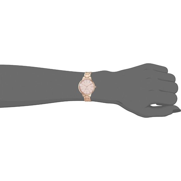 Nine West Women\'s Crystal Accented Bracelet Watch main image 13
